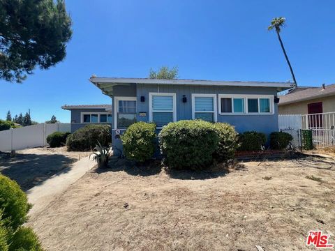 Photo of 12500 Lull Street, North Hollywood, CA 91605 (MLS # 25550541) Photo of 12500 Lull Street, North Hollywood, CA 91605 (MLS # 25550541)