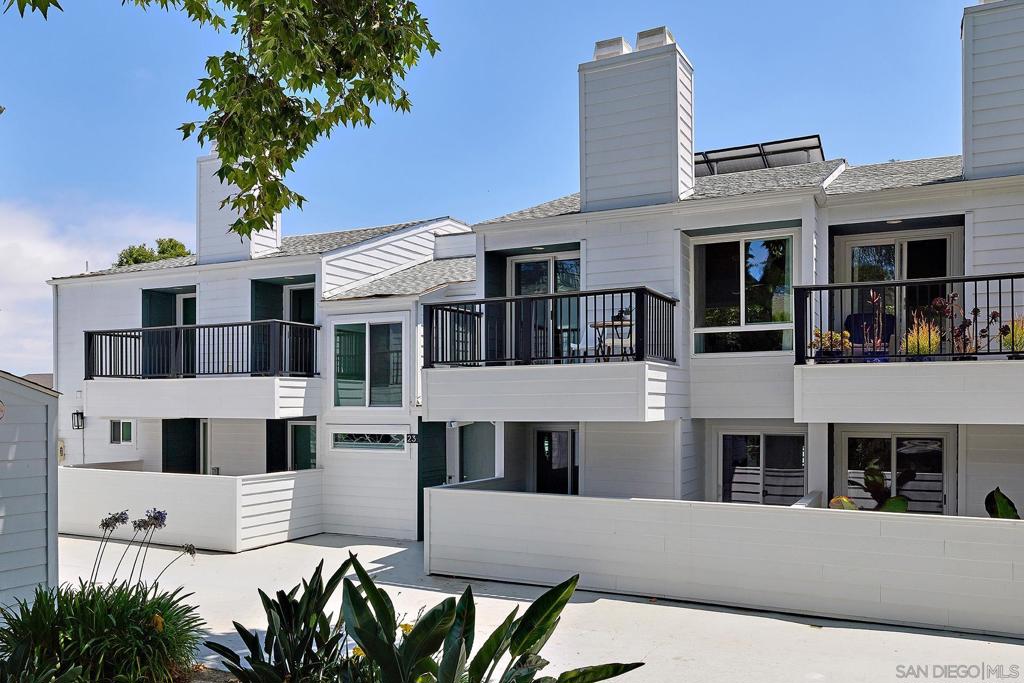707 S Sierra Ave 23