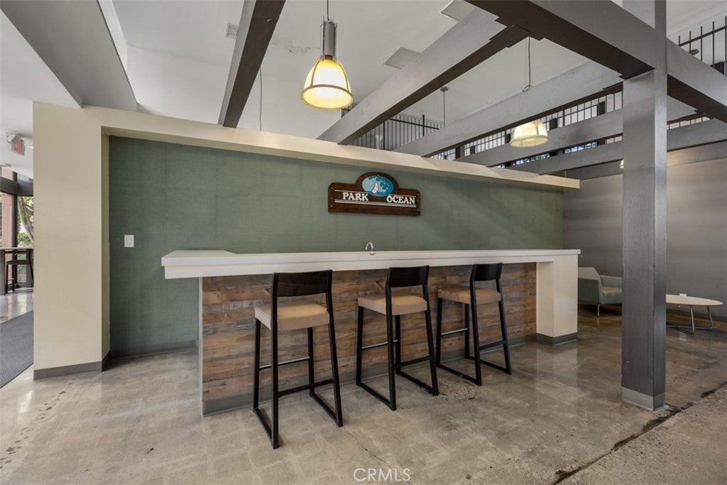 5585 E Pacific Coast Highway 258