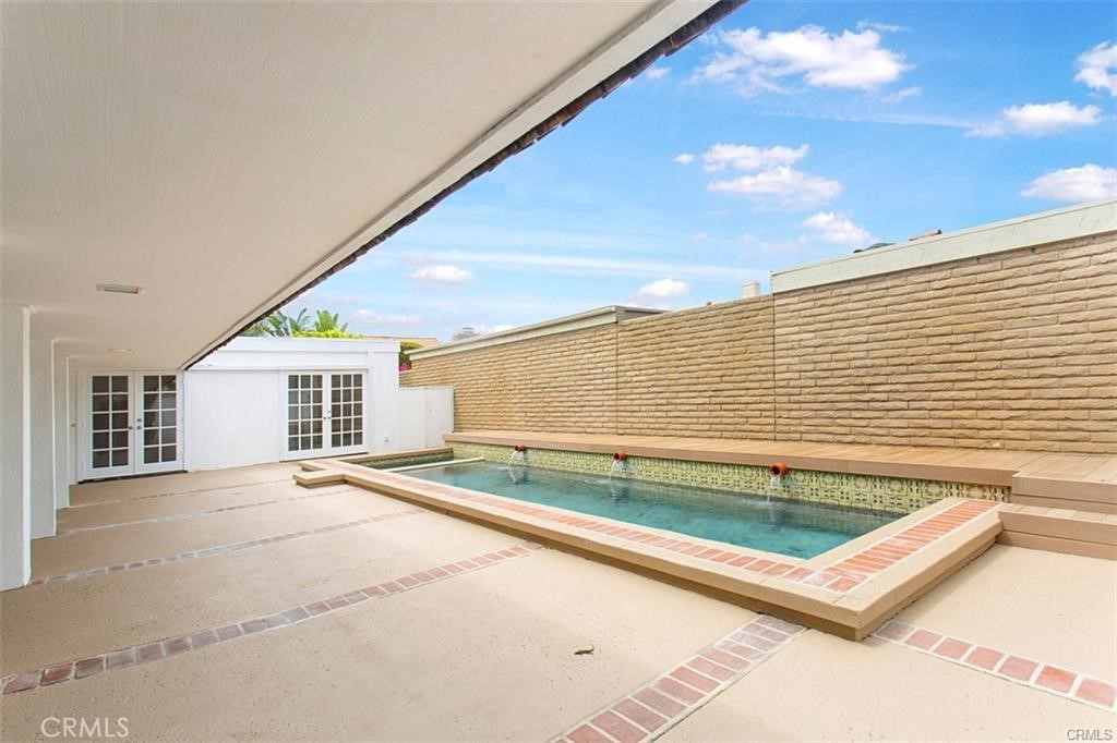 Gardens (Ocean side of PCH) (NSO) - Residential