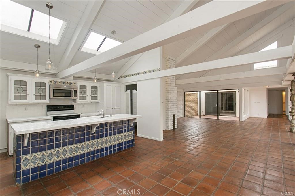 Gardens (Ocean side of PCH) (NSO) - Residential