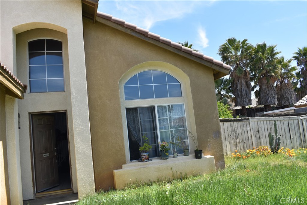 1044 Willmont Way