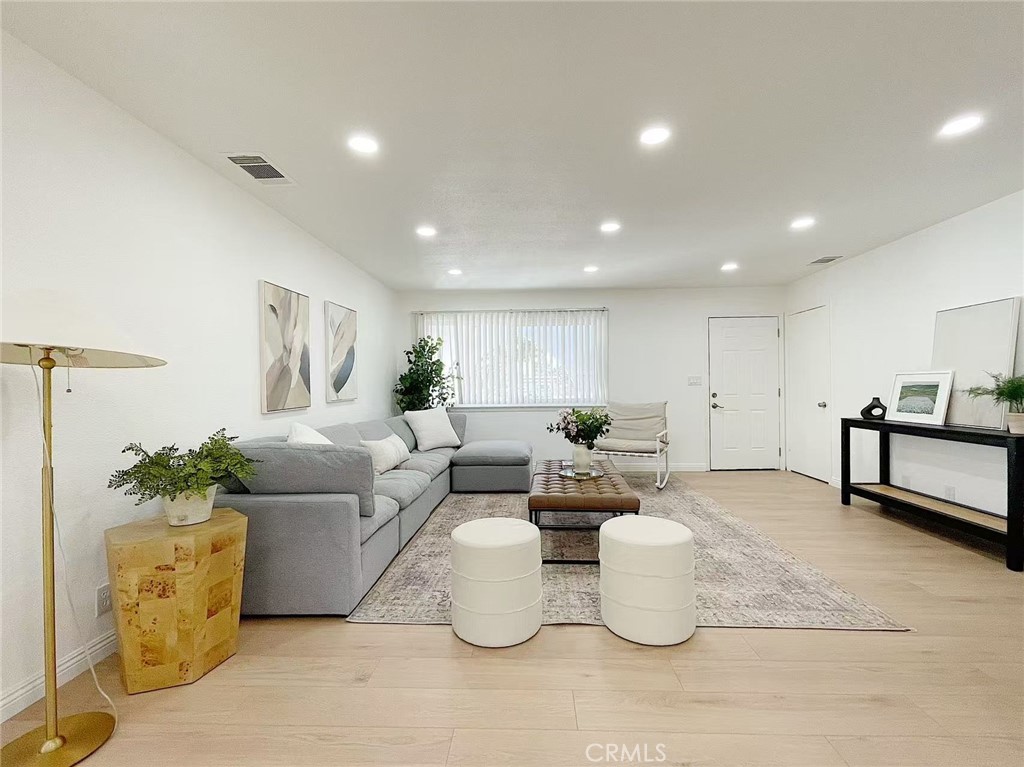 14748 Orange Street