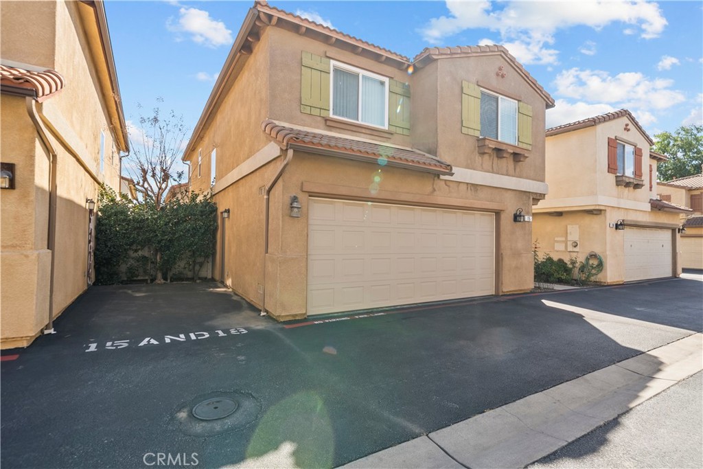 9427 Lemona Avenue 15