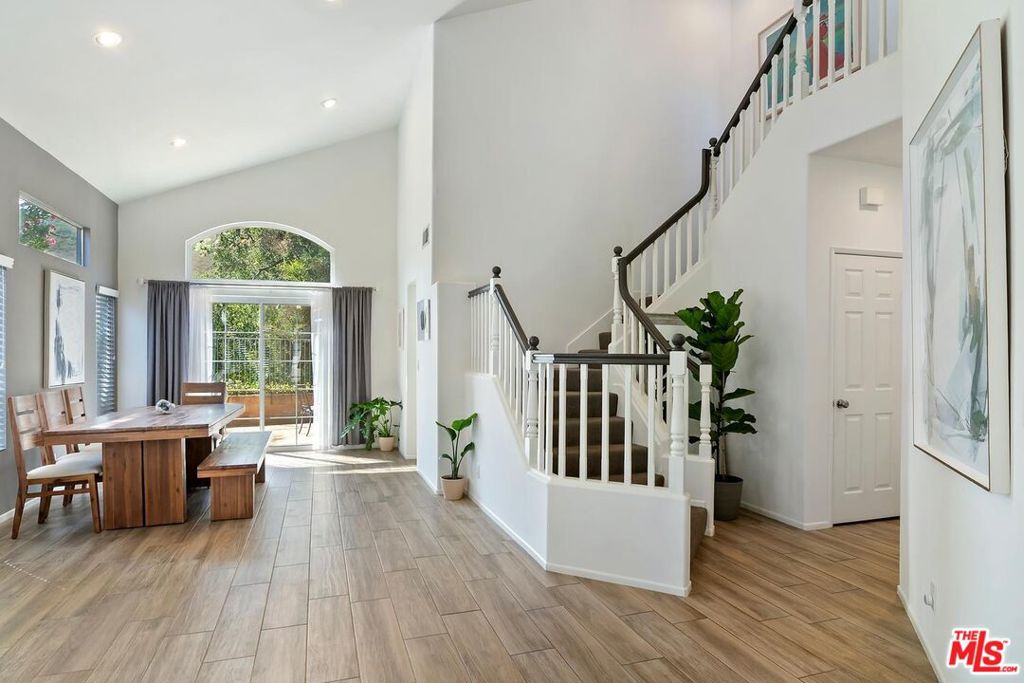 4724 Rhapsody Drive