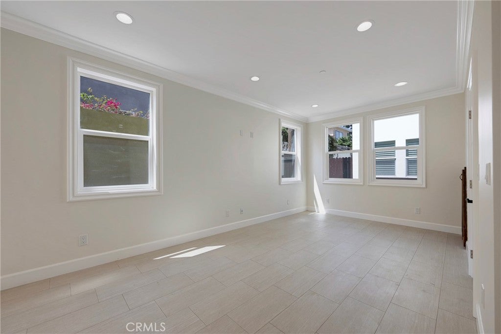 7776 Liberty, Huntington Beach CA 92647 - Photo 12