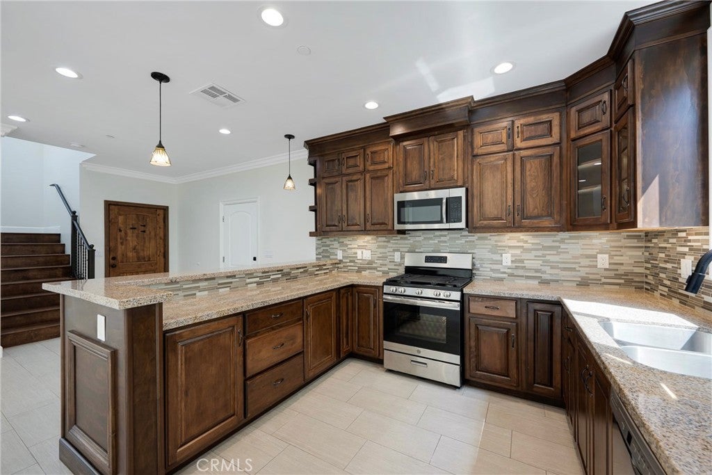 7776 Liberty, Huntington Beach CA 92647 - Photo 6