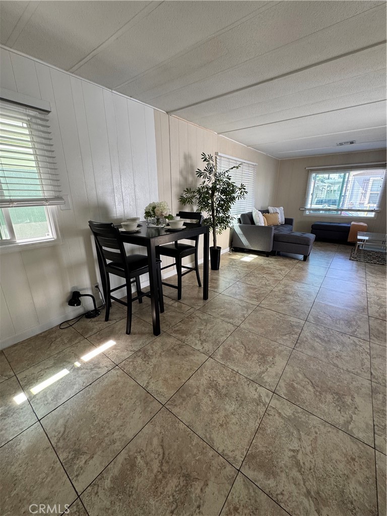 8600 Contreras Street 33