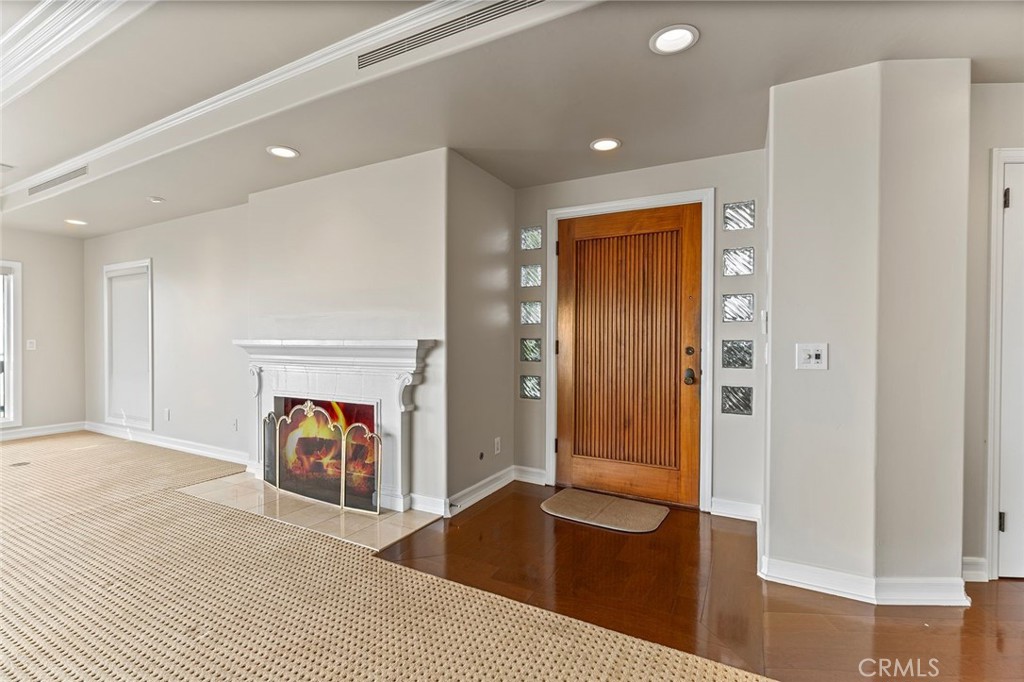 Alamitos Beach (AB) - Residential Lease