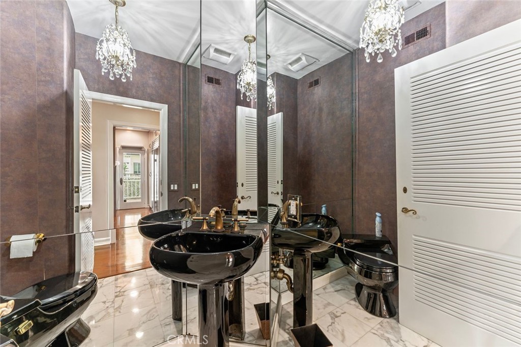 Alamitos Beach (AB) - Residential Lease