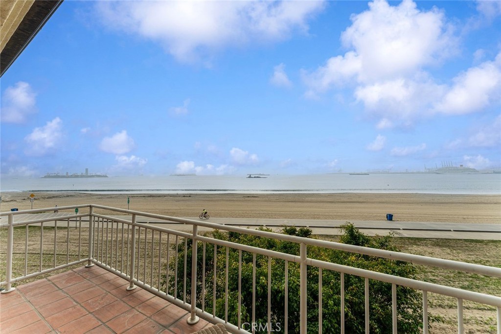 Alamitos Beach (AB) - Residential Lease