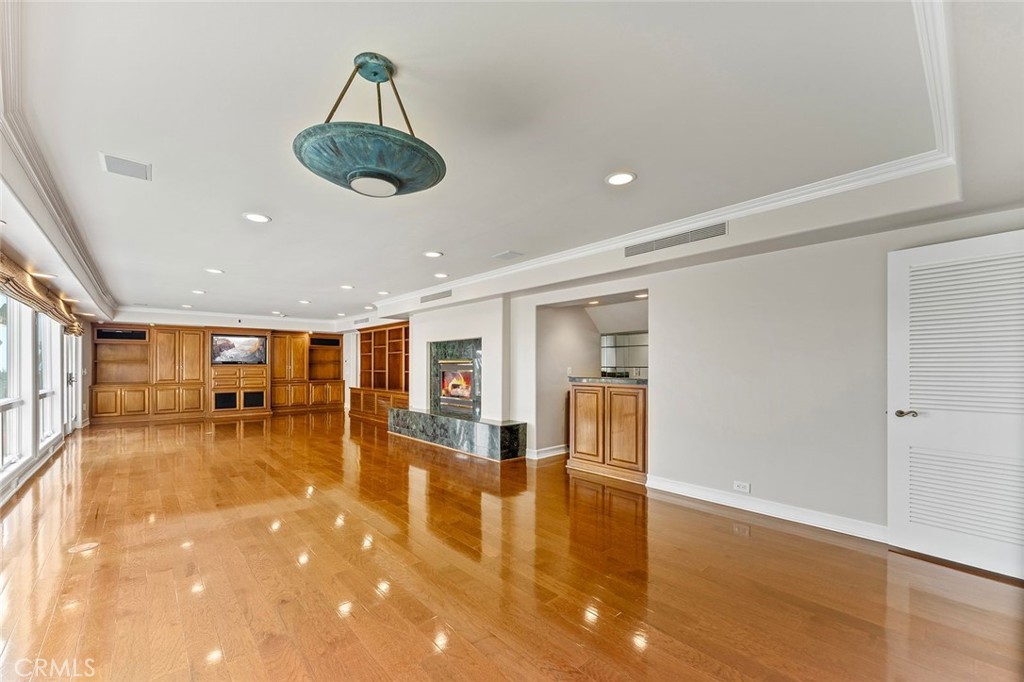 Alamitos Beach (AB) - Residential Lease