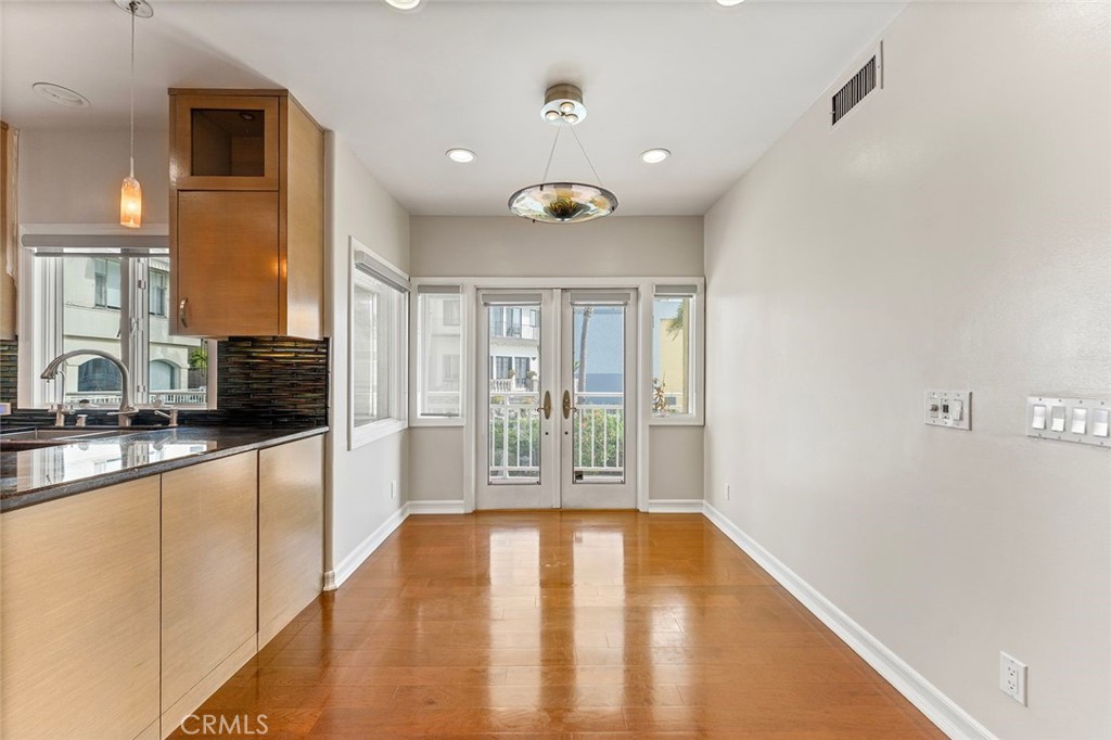 Alamitos Beach (AB) - Residential Lease