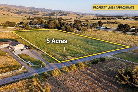 Photo of 0 Dooling Road, Hollister, CA 95023 (MLS # ML82043523)
