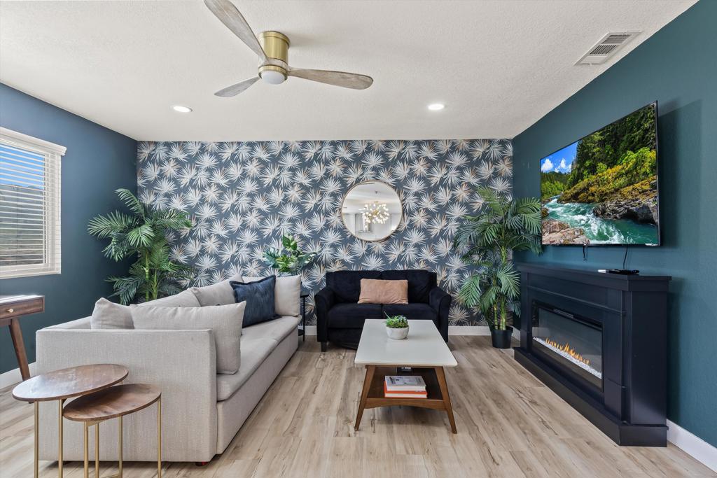 61664 Crest Circle Drive