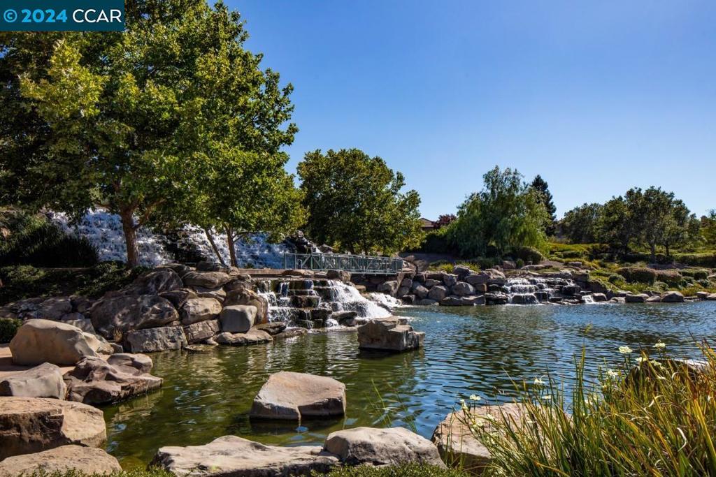 CROW CANYON - Residential