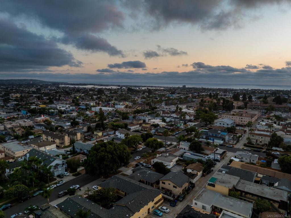 Pacific Beach - Residential Income