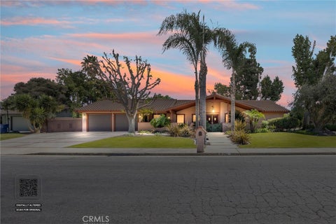 Photo of 7611 De Colores Court, Bakersfield, CA 93309 (MLS # SR26158611)