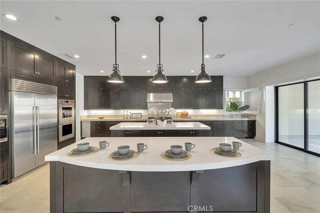 20253 W Windsor Lane