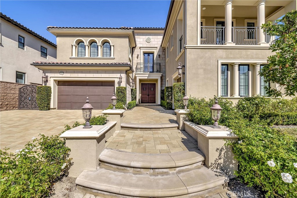 20253 W Windsor Lane