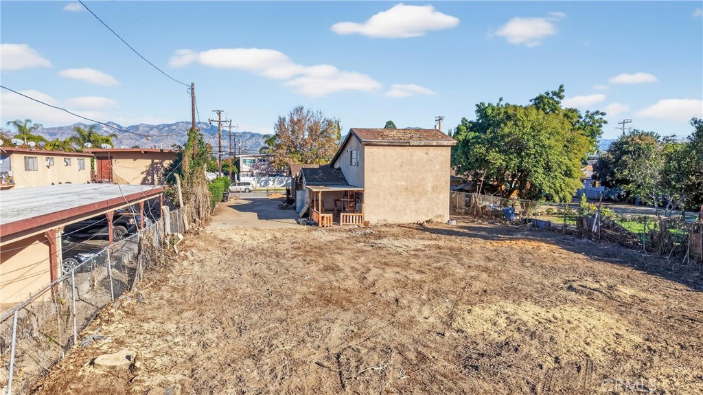 10826 Klingerman Street