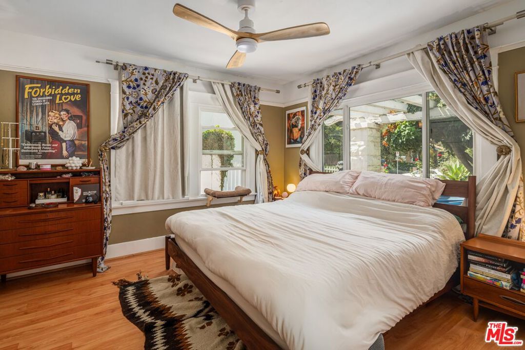 4354 Prospect Avenue