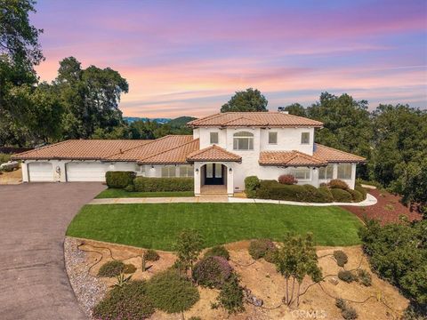 Photo of 1550 Post Canyon DR, Templeton, CA 93465 (MLS # NS26100343)