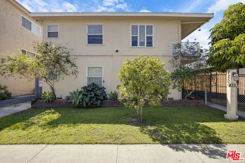 4253 S Centinela Avenue