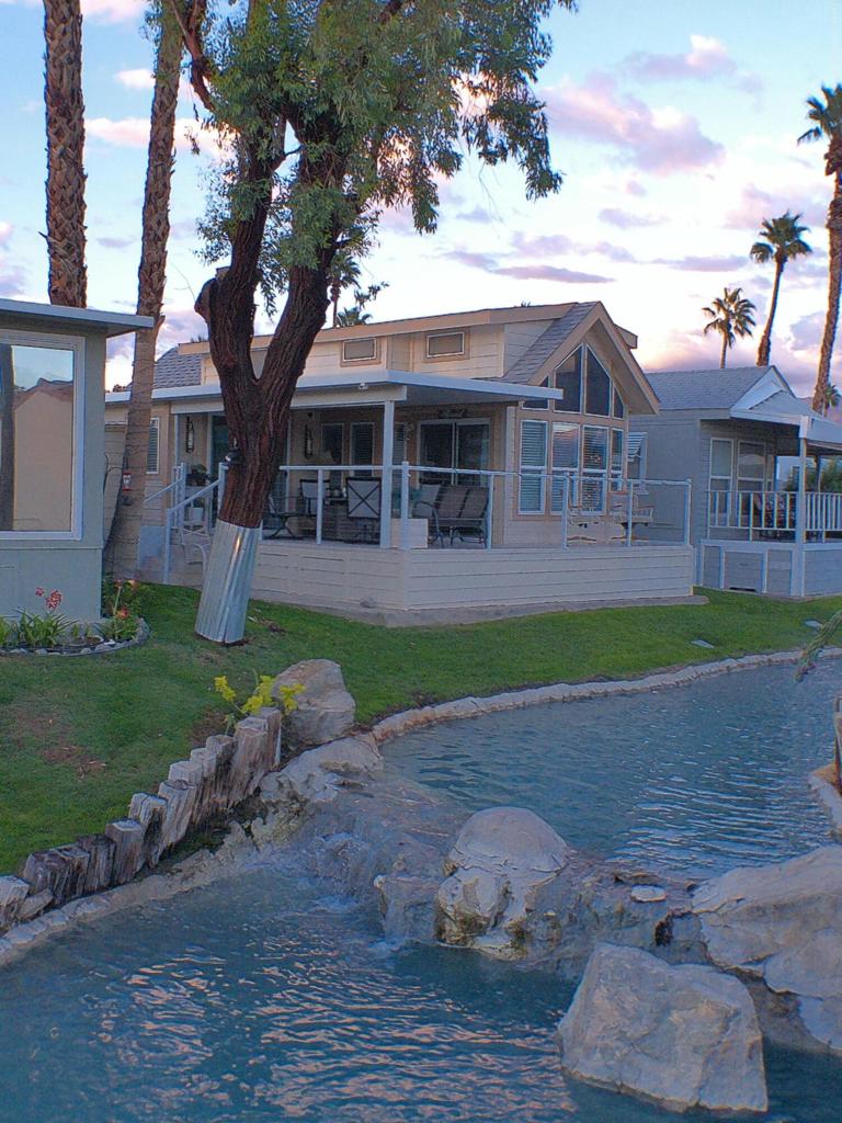 Rancho Casa Blanca - Manufactured In Park