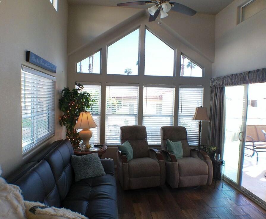 Rancho Casa Blanca - Manufactured In Park