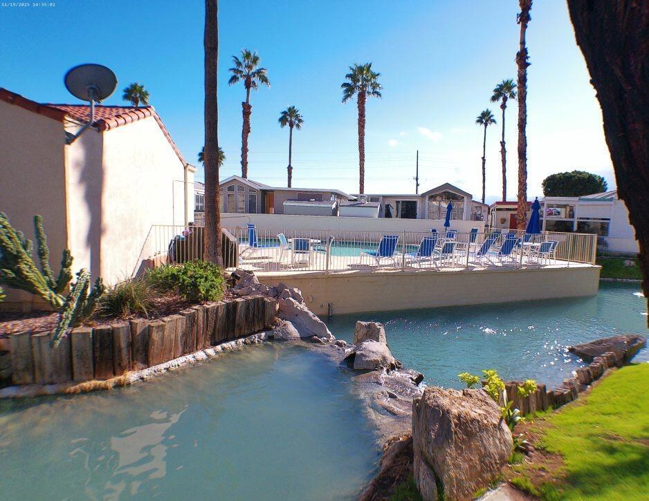 Rancho Casa Blanca - Manufactured In Park