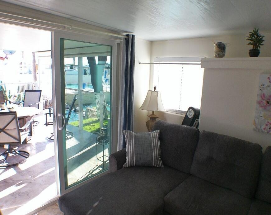 Rancho Casa Blanca - Manufactured In Park