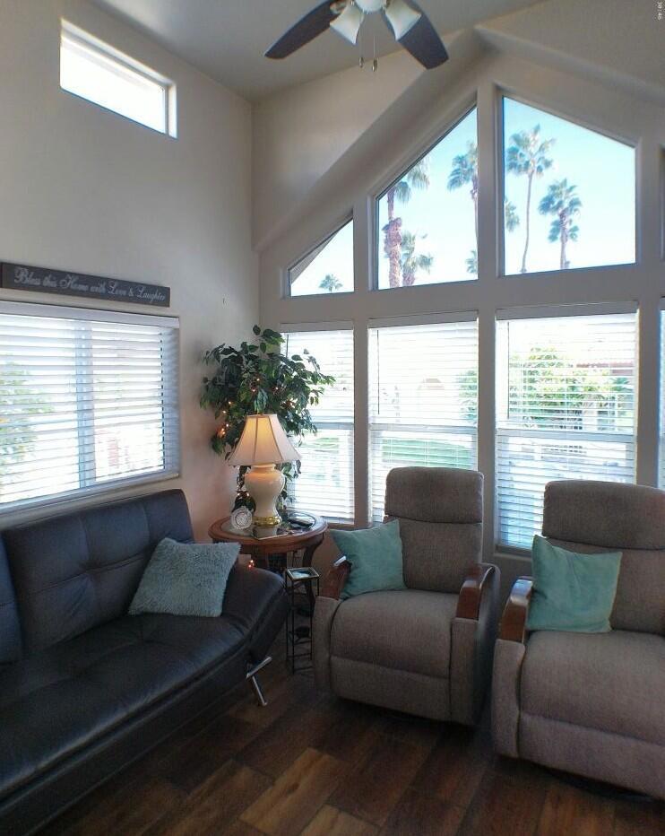 Rancho Casa Blanca - Manufactured In Park