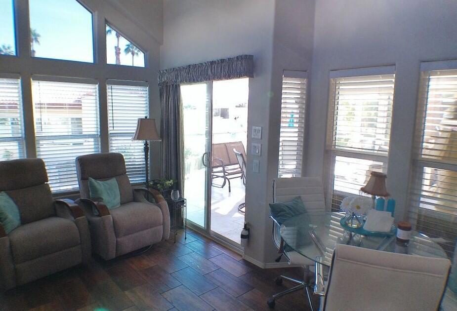 Rancho Casa Blanca - Manufactured In Park