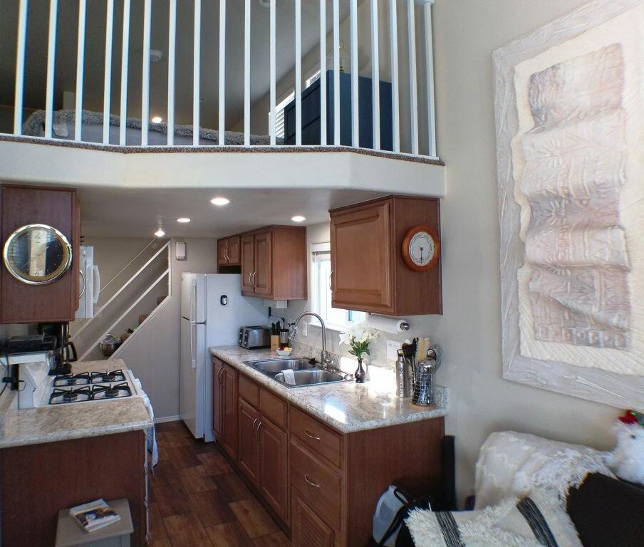 Rancho Casa Blanca - Manufactured In Park