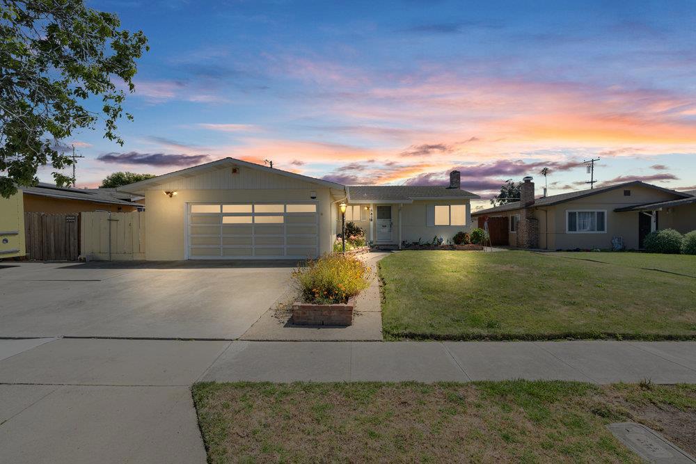 582 E Alvin Drive
