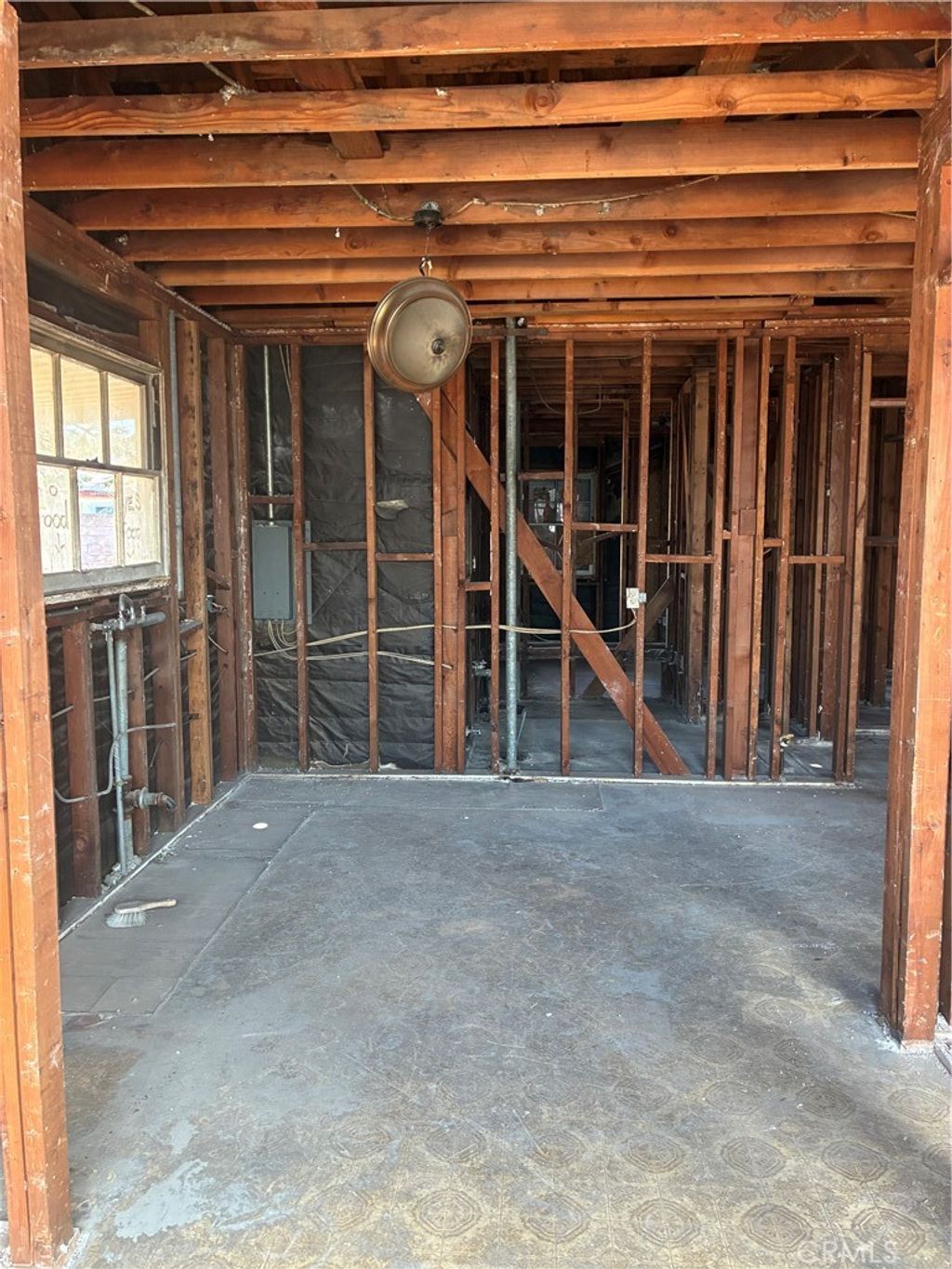 Photo of 560 W Cornell Dr, Rialto, CA 92376 (MLS # DW26066614)