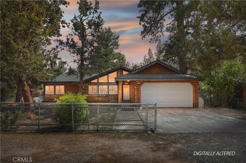Photo of 248 Whipple Dr, Big Bear City, CA 92314 (MLS # IG26089471)