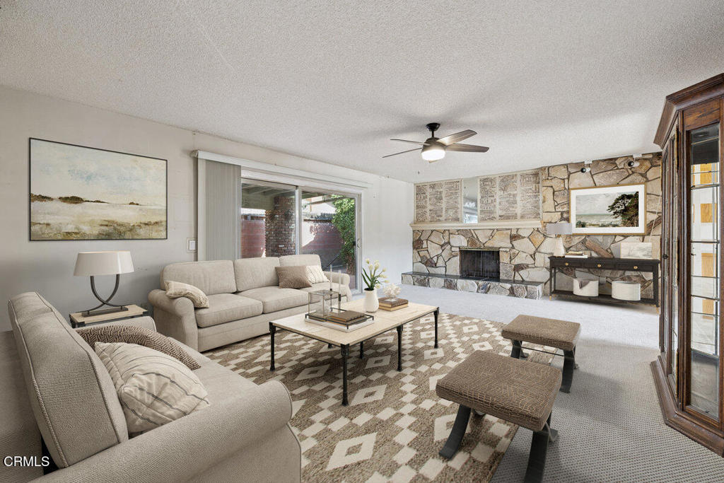 545 W Santa Paula Street