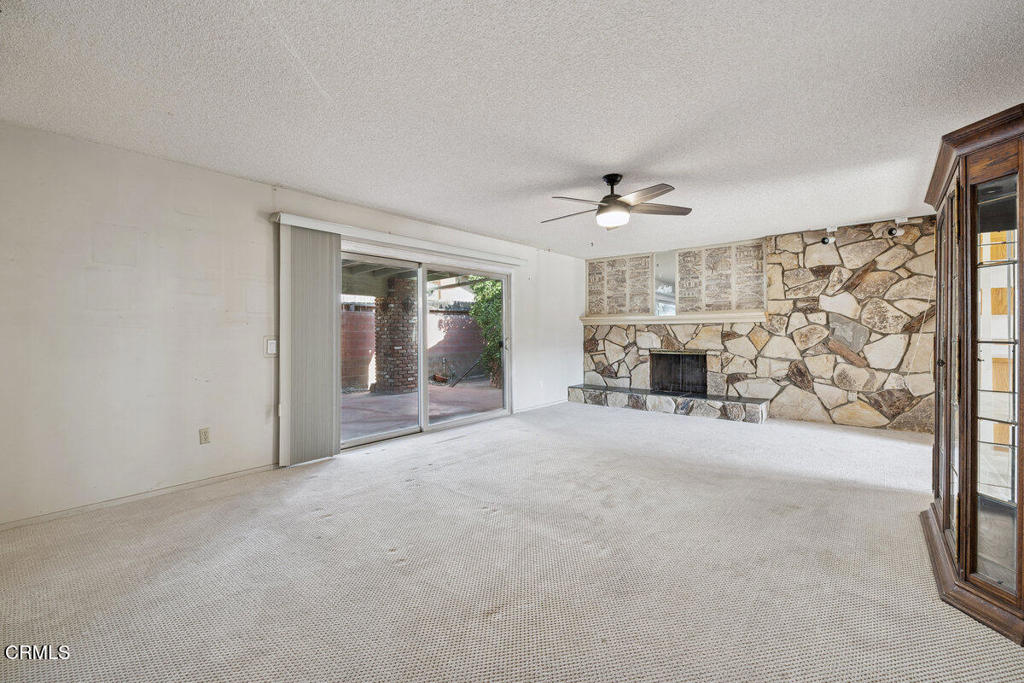 545 W Santa Paula Street