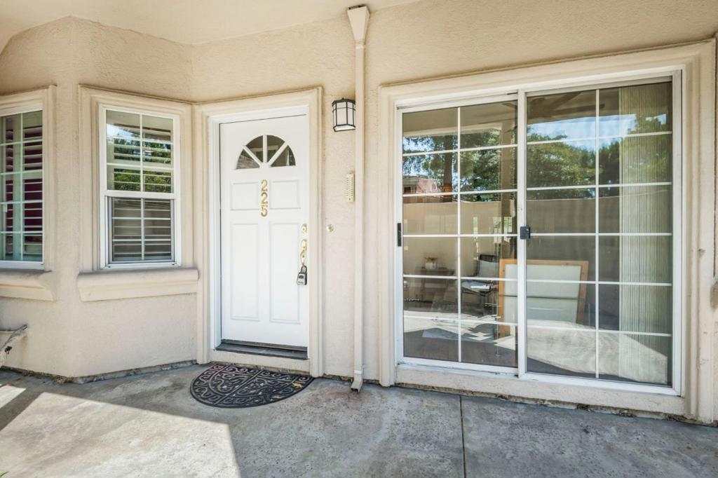 734 Northrup Street 225