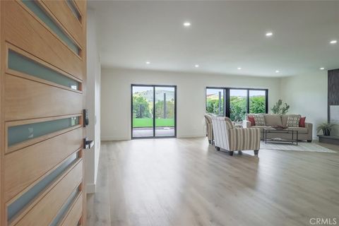 Photo of 26120 Adamor Road, Calabasas, CA 91302 (MLS # SR25219959) Photo of 26120 Adamor Road, Calabasas, CA 91302 (MLS # SR25219959)