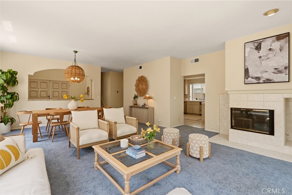 2217 Clark Lane