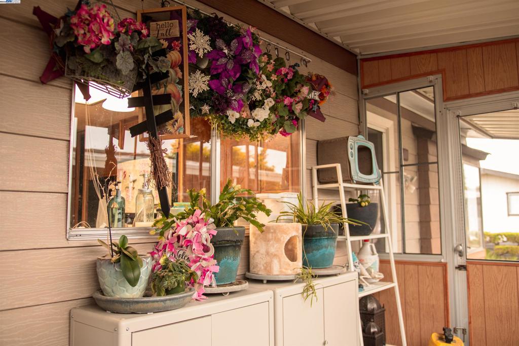 SUNNYVALE - Manufactured In Park