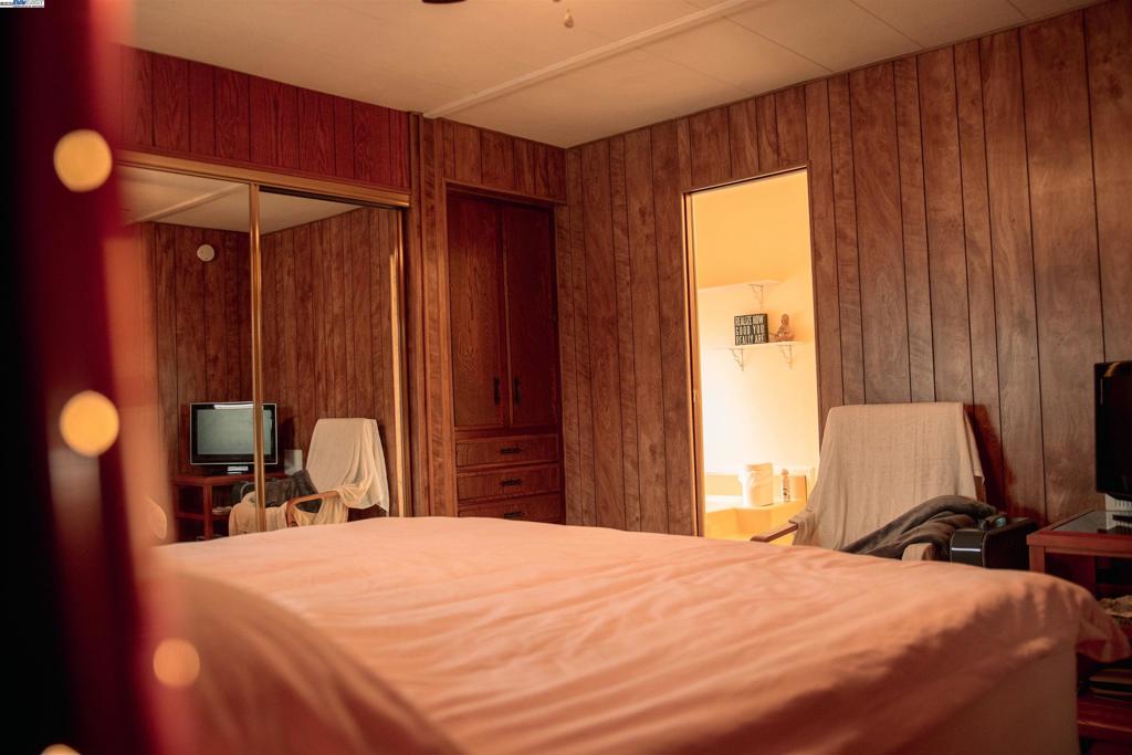 SUNNYVALE - Manufactured In Park