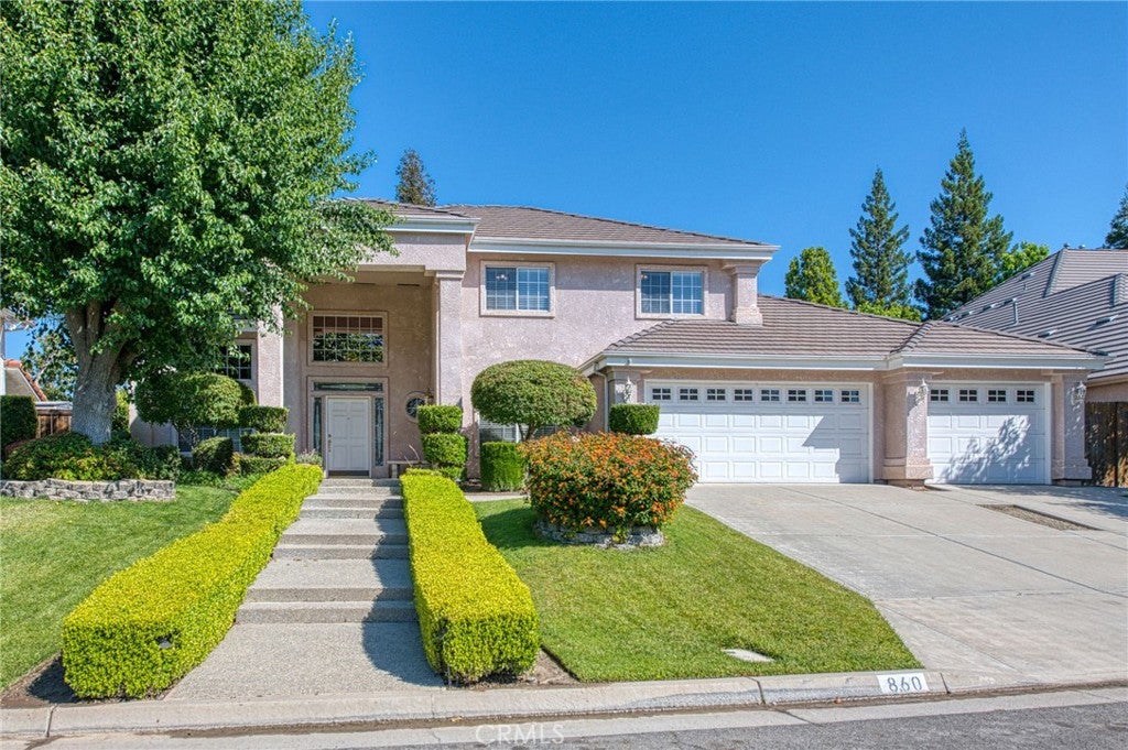 860 E Dartmouth