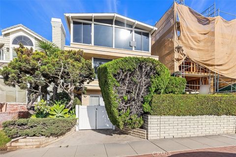 Photo of 2512 Ocean Boulevard #B, Corona Del Mar, CA 92625 (MLS # NP26076356)