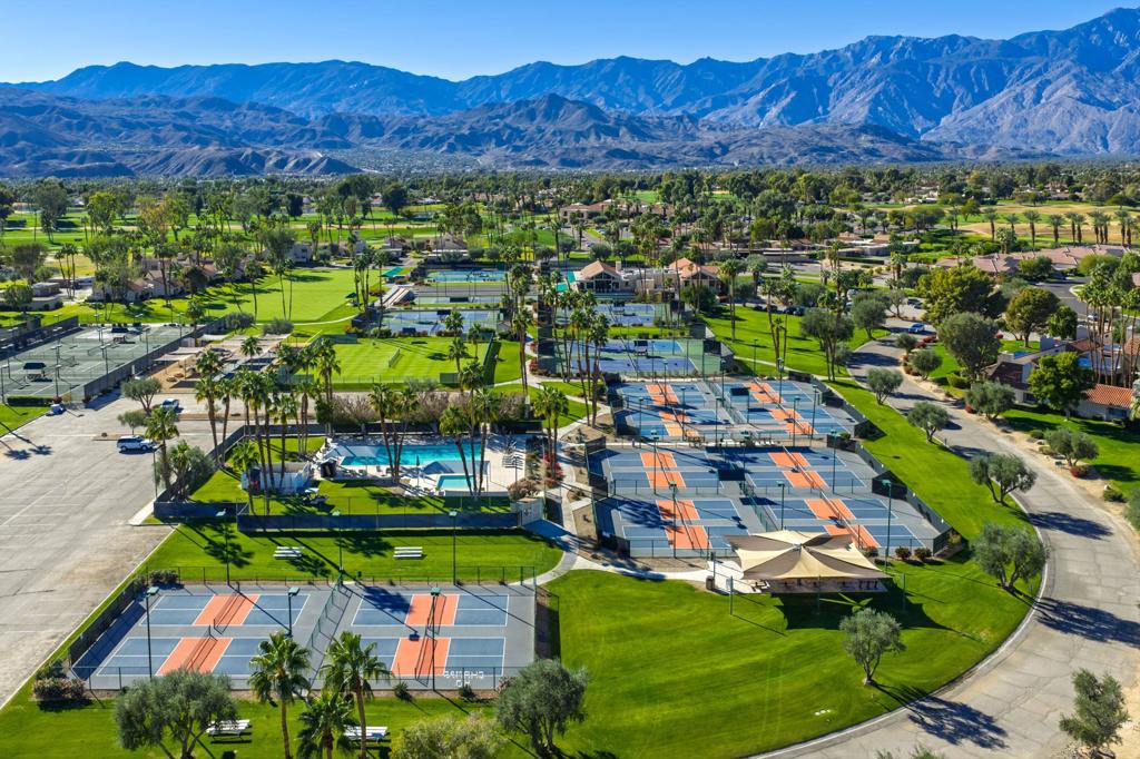 Mission Hills Country Club - Residential