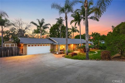 1617 Alta Vista Vista CA 92084