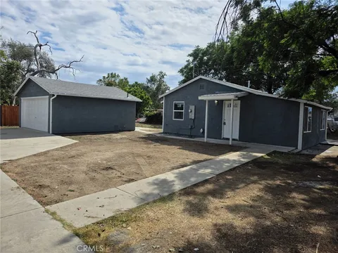 MLS: IV26098337